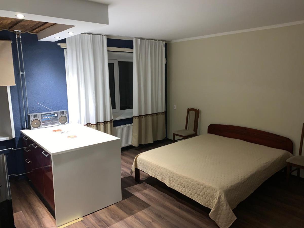 Riia 10, 2-Bedroom Apartment - 2 Big Beds 1 Extra Bed-Parking Free Tartu Eksteriør bilde