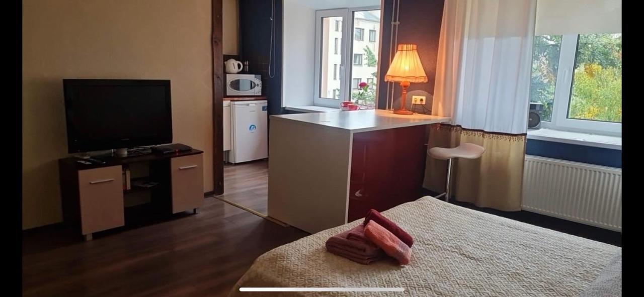 Riia 10, 2-Bedroom Apartment - 2 Big Beds 1 Extra Bed-Parking Free Tartu Eksteriør bilde