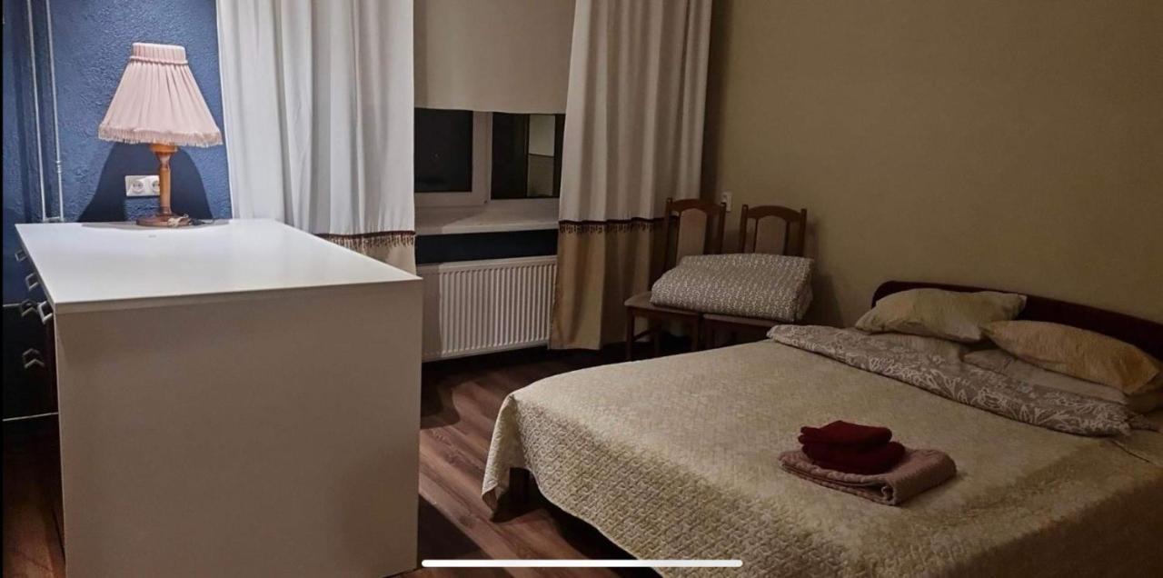 Riia 10, 2-Bedroom Apartment - 2 Big Beds 1 Extra Bed-Parking Free Tartu Eksteriør bilde