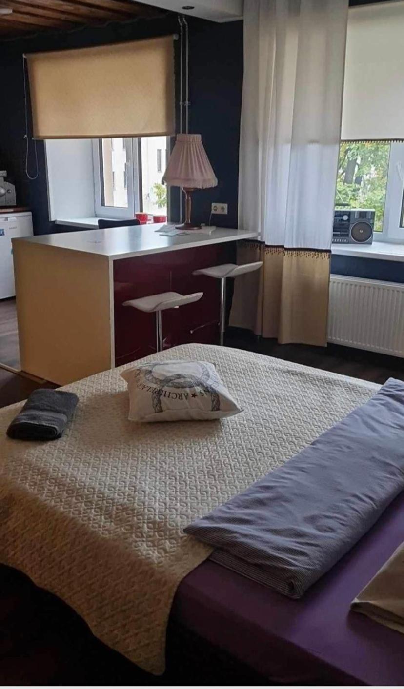Riia 10, 2-Bedroom Apartment - 2 Big Beds 1 Extra Bed-Parking Free Tartu Eksteriør bilde