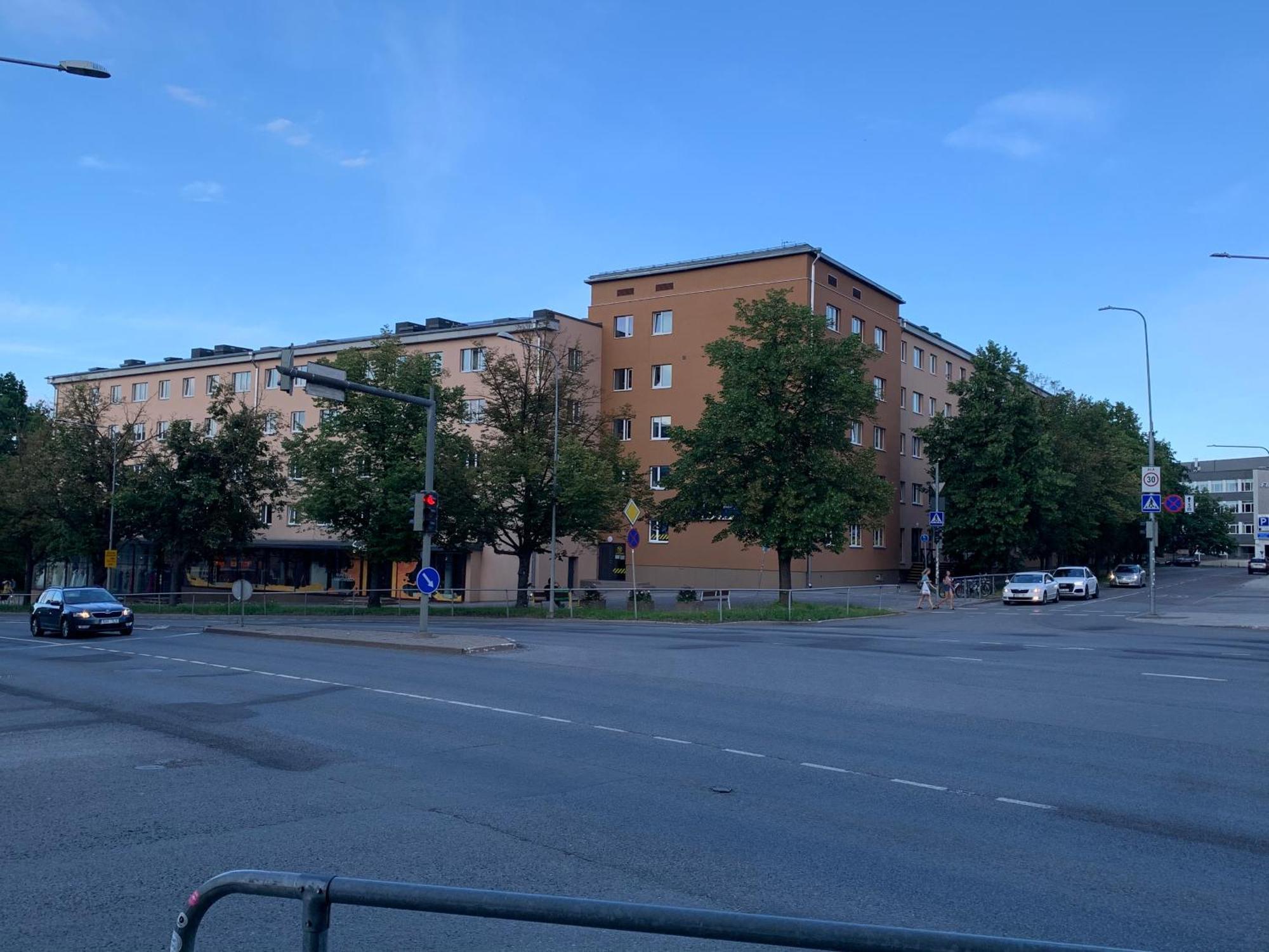 Riia 10, 2-Bedroom Apartment - 2 Big Beds 1 Extra Bed-Parking Free Tartu Eksteriør bilde